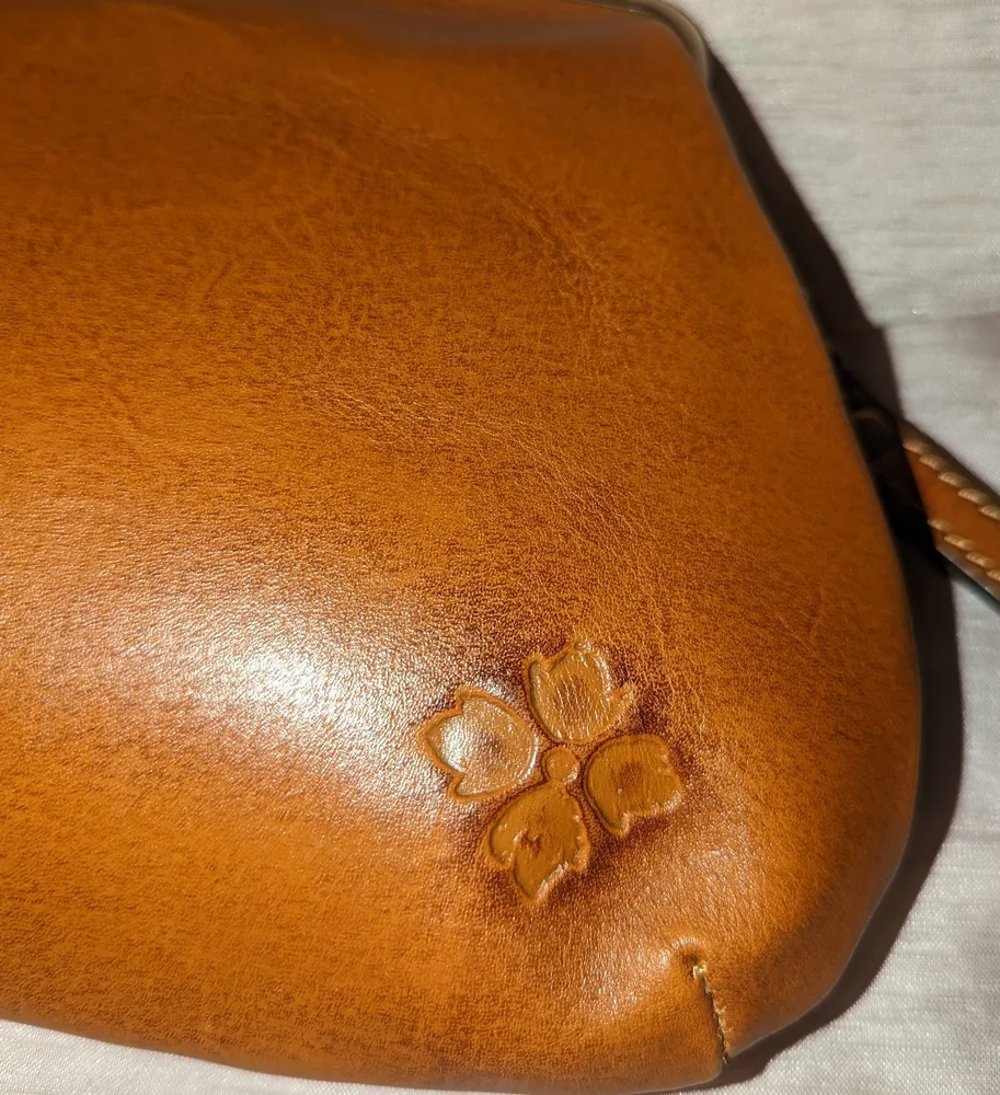 Patricia Nash tolled Savena leather wristlet.